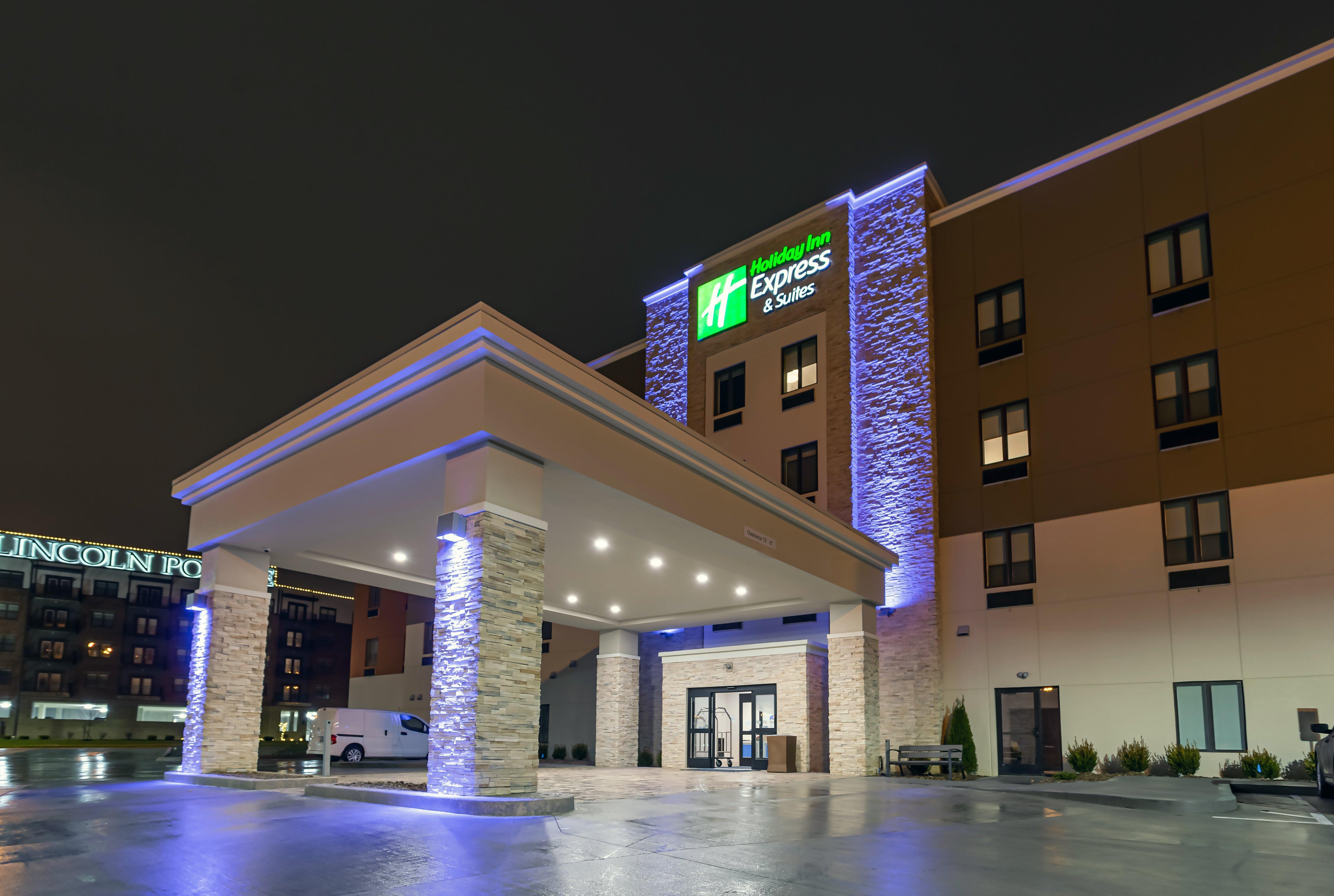 Holiday Inn Express & Suites - Columbus - Worthington, An Ihg Hotel Екстериор снимка